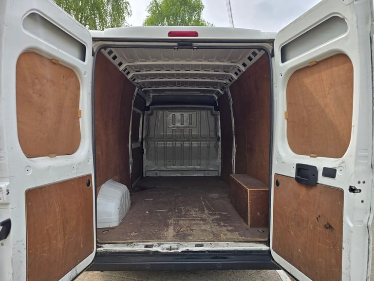 2020 PEUGEOT BOXER 2.2 BlueHDi LWB L3 H2 Professional Van 140ps (LOW MILEAGE)