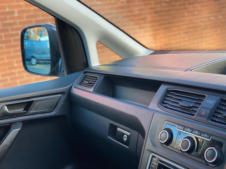 2016 Volkswagen Caddy DOUBLE BED—STOVE—AWNING—CRUISE PANEL VAN Diesel Manual