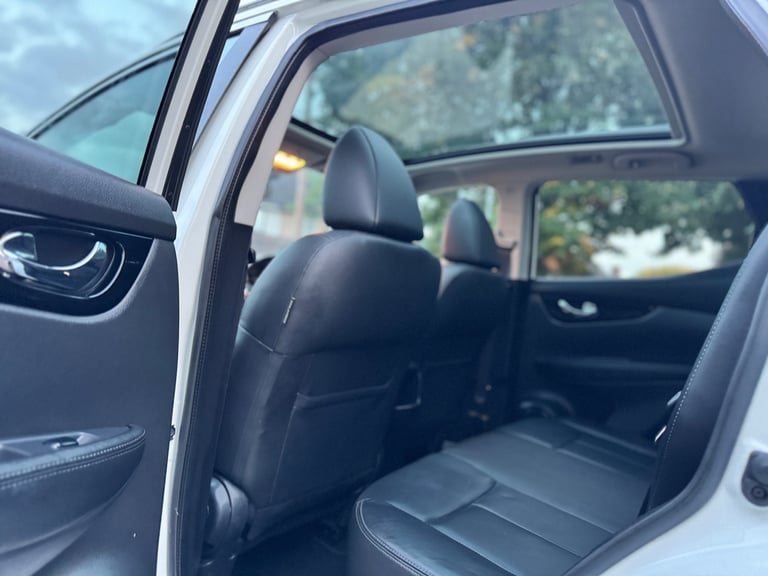Nissan, QASHQAI, Hatchback, 2015, Manual, 1197 (cc), 5 doors