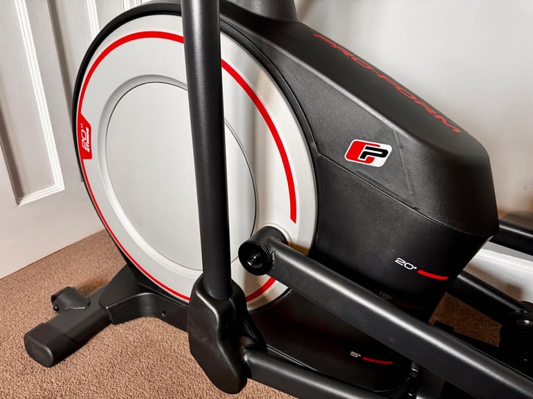 Cross Trainer - ProForm Endurance 720E Elliptical Trainer