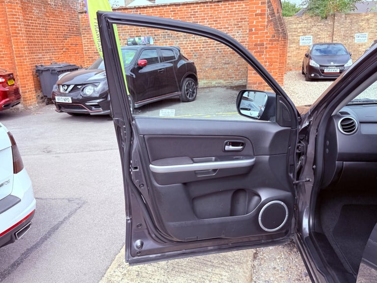 SUZUKI GRAND VITARA 2.4 VVT SZ4 2011