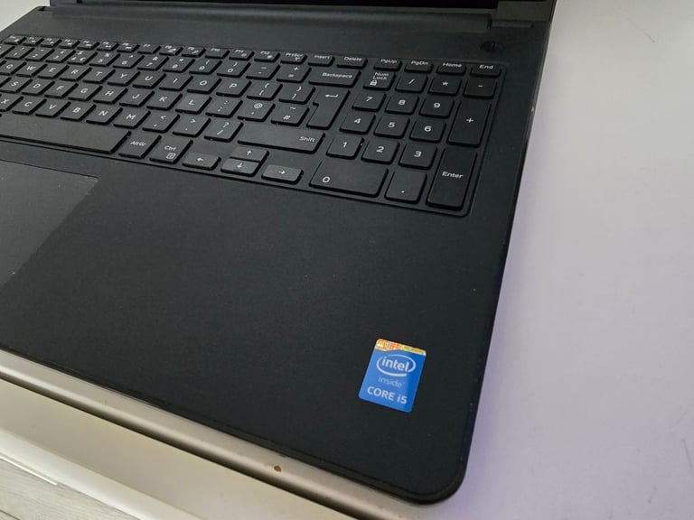 Dell Inspiron 3558 15inch laptop Intel i5, 8GB Ram 