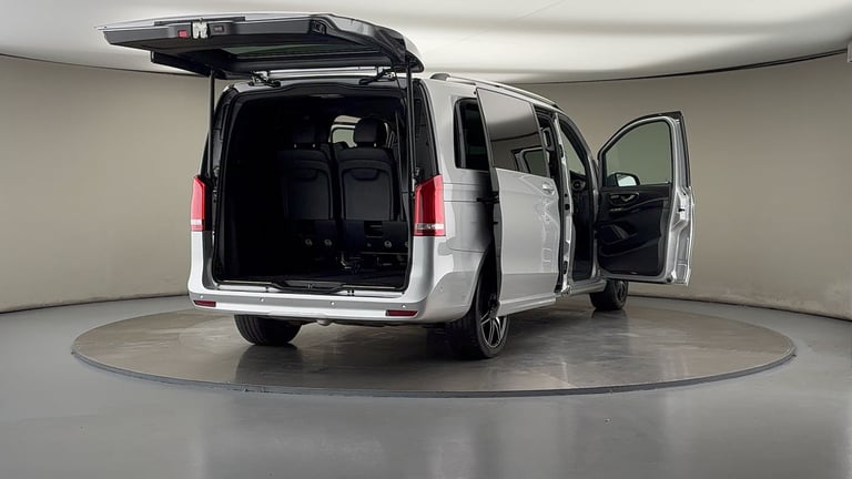 2023 Mercedes-Benz V-Class 2.0 V300d AMG Line MPV 5dr Diesel G-Tronic+ Euro 6 (s/s) XLWB (237 ps)...