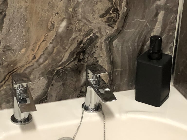 INEOS CONTRACTORS, Grangemouth - 2 bedroom flat, £210 each a week. 2 mins from INEOS/motorway