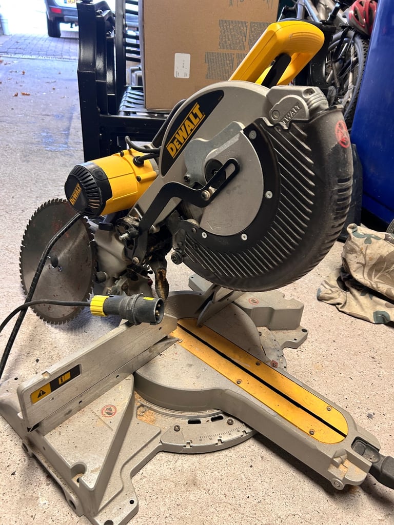 image for Dewalt compound mitre saw
