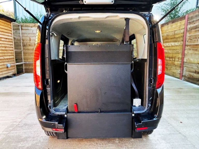 2018 Fiat Doblo 1.6 Multijet 95 Easy 5dr MPV DIESEL Manual