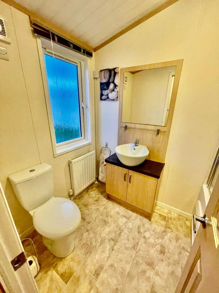 STUNNING LODGE BY THE BEACH FREE 2025 SITE FEES TOWYN NORTH WALES CORNER PLOT