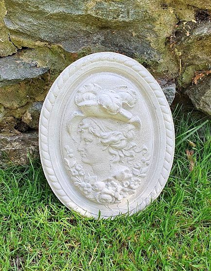image for Victorian lady hanging plaque