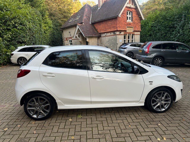 2014 Mazda Mazda2 1.3 Sport Colour Edition 5dr HATCHBACK Petrol Manual