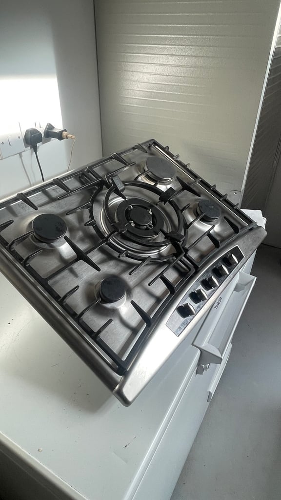 Neff Gas Hob T2766N1 – Excellent Condition *REDUCED FOR QUICK SALE*