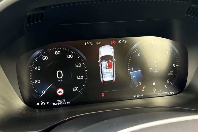 2019 Volvo XC60 2.0 B4 MHEV Momentum Auto AWD Euro 6 (s/s) 5dr SUV DIESEL Automatic