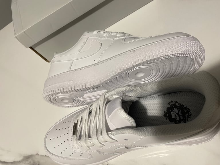 image for White Nike Air force 1 size uk men’s 9