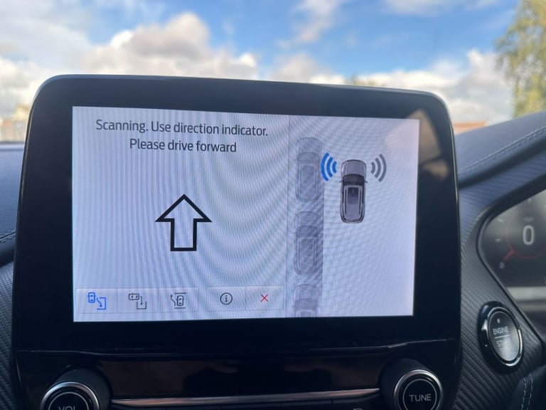 Ford Puma 1.0 EcoBoost Hybrid mHEV ST-Line Vignale 5dr Petrol