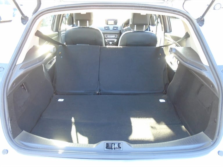 2015 Renault Megane 1.5 dCi Dynamique Nav 5dr HATCHBACK DIESEL Manual