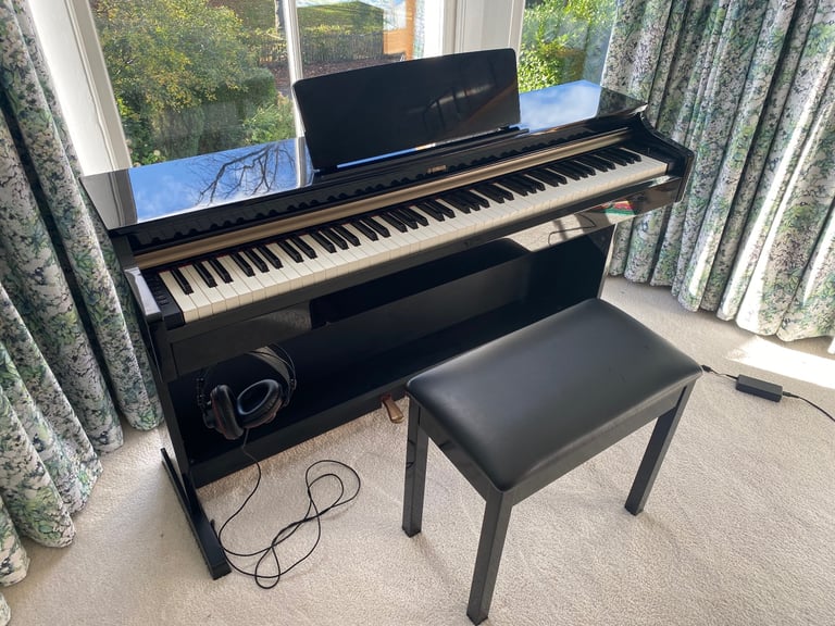 image for Yamaha Arius YDP-162 Digital Piano/Keyboard 