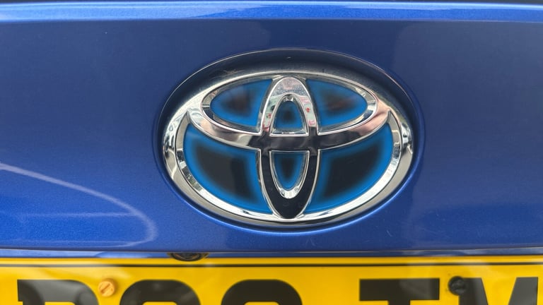 2022 Toyota C-HR 1.8 Hybrid Design 5dr CVT Hybrid Hatchback Hatchback Hybrid Automatic