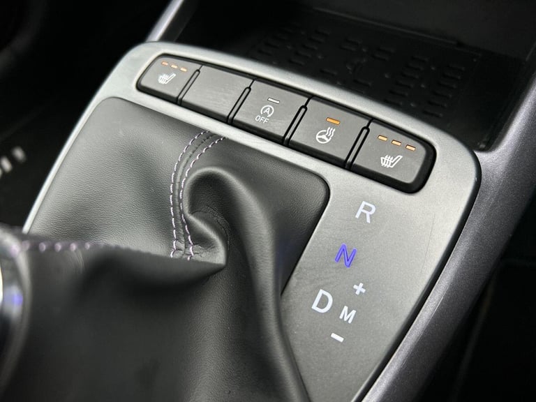 2024 Hyundai i10 1.0 Premium Hatchback 5dr Petrol Auto Euro 6 (s/s) (63 ps) Hatchback PETROL Auto...