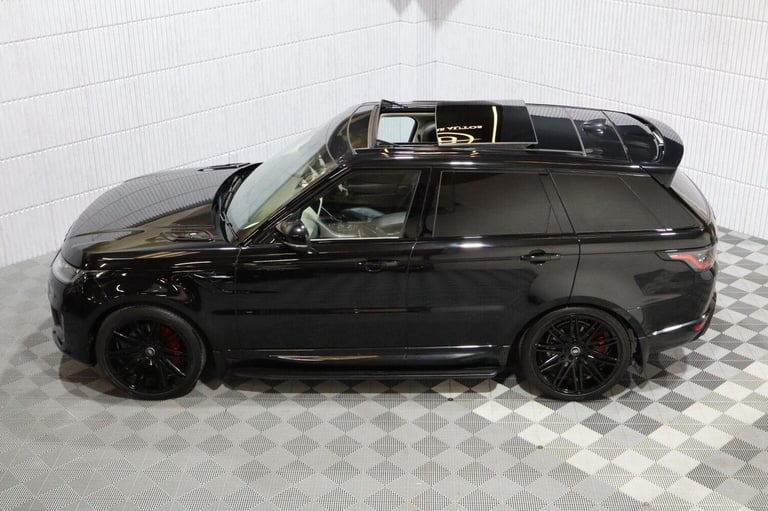 LAND ROVER RANGE ROVER SPORT 3.0 D300 MHEV HSE Silver Auto 4WD Euro 6 (s/s) 5dr