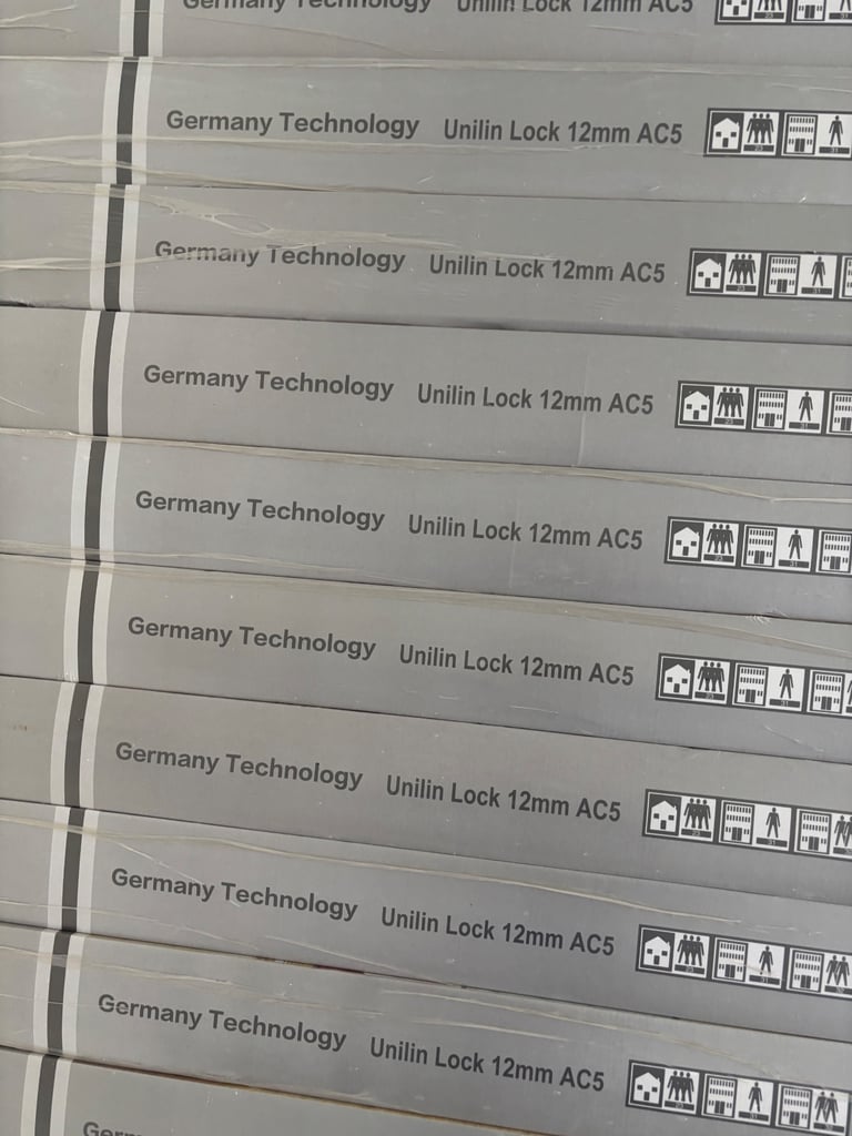 image for Laminate flooring 12mm thickness HDF