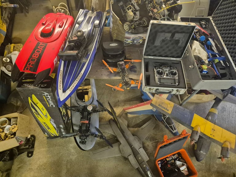 Joblot of rc vehicles, boats, planes, cars ect