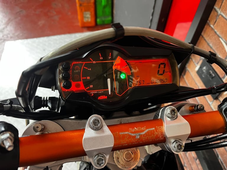 2012 KTM 690 SMC LOTS OF EXTRAS
