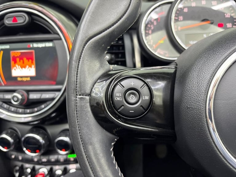 2020 MINI Convertible 1.5 Cooper Exclusive Convertible 2dr Petrol Manual Euro 6 (s/s) (136 ps) Co...