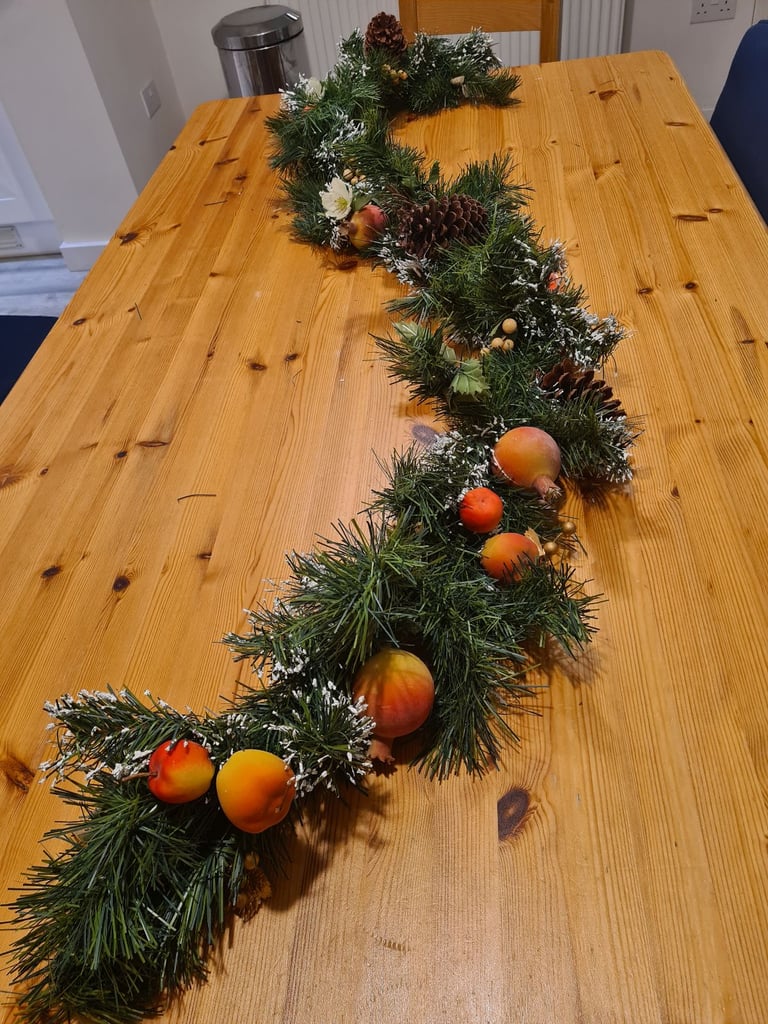 image for 2m /200cm Christmas Mantlepiece swag artificial decoration  