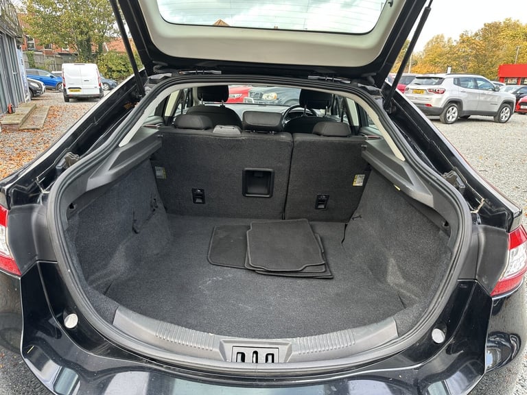 2015 Ford Mondeo 2.0 TDCi EcoNetic Zetec Diesel Manual 5 Door Hatchback Black