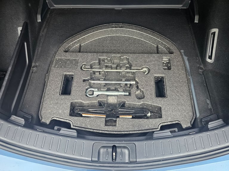 Toyota, COROLLA, Estate, 2019, Other, 1798 (cc), 5 doors