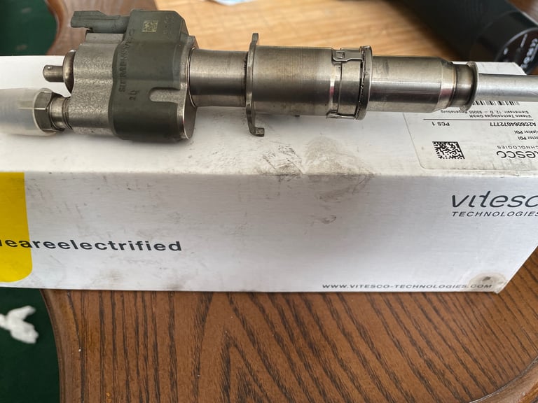 Fuel injector bmw 3 petrol 318
