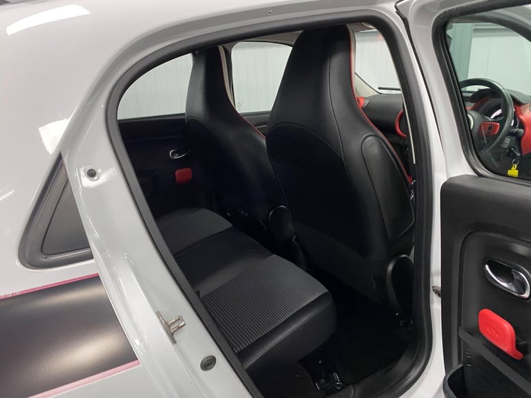 2015 Renault Twingo 0.9 TCe ENERGY Dynamique S Euro 6 (s/s) 5dr HATCHBACK Petrol Manual