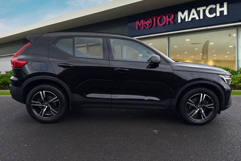2023 Volvo XC40 2.0 B3 MHEV Plus DCT Auto Euro 6 (s/s) 5dr SUV PETROL Automatic