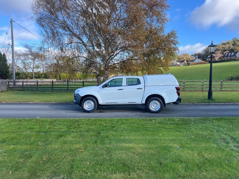 ISUZU D-MAX 1.9 TD 164PS UTILITY MANUAL 4WD 4X4 D/CAB PICKUP 71 REG 59,600 MILES