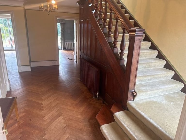 6 bedroom property for rent 