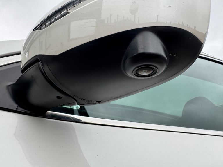 2017 Nissan Qashqai 1.2 DIG-T N-Connecta SUV 5dr Petrol XTRON 2WD Euro 6 (s/s)