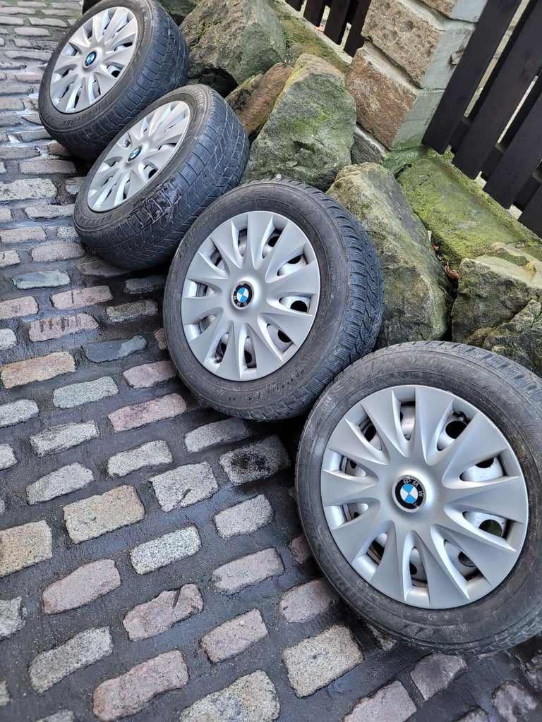 4x Bmw / mini steel wheels with matching winter tyres size 195 60 16