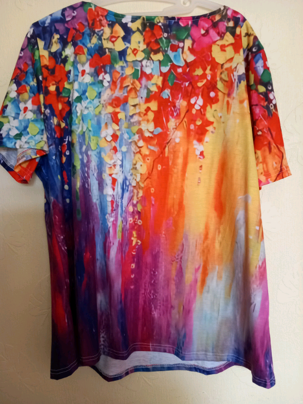 image for Ladies colourful Top new size 16-18 (M34