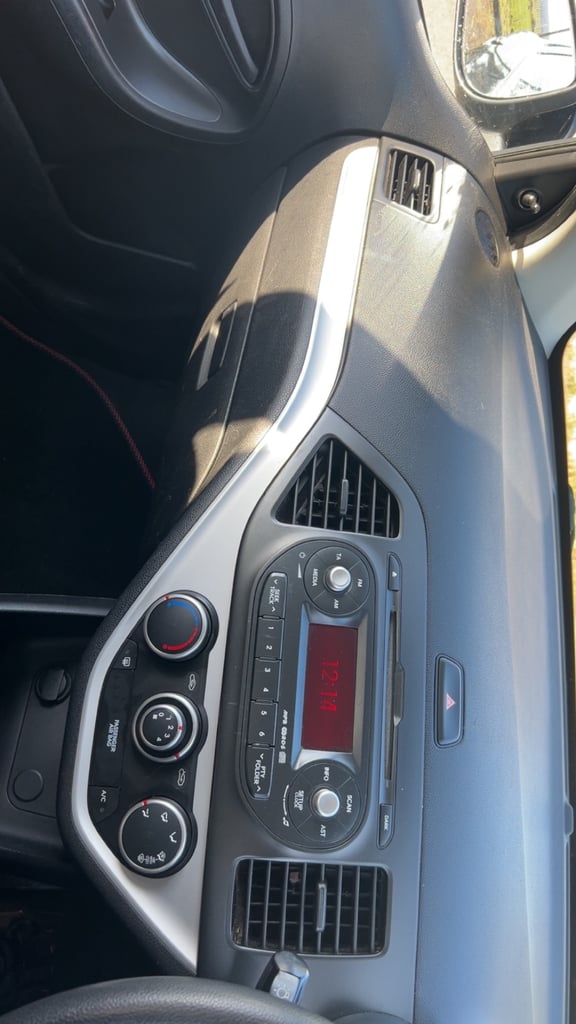 Kia, PICANTO, Hatchback, 2012, Manual, 998 (cc), 3 doors