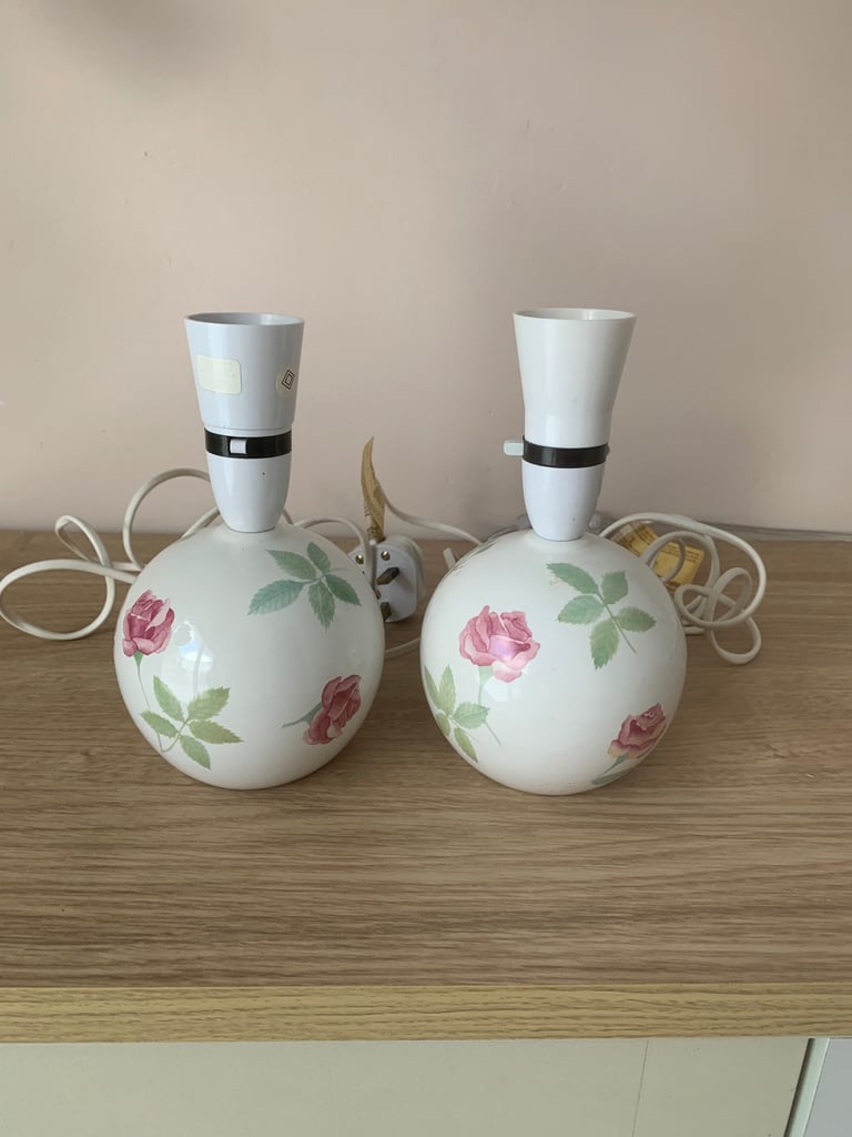 Bedside lamps 