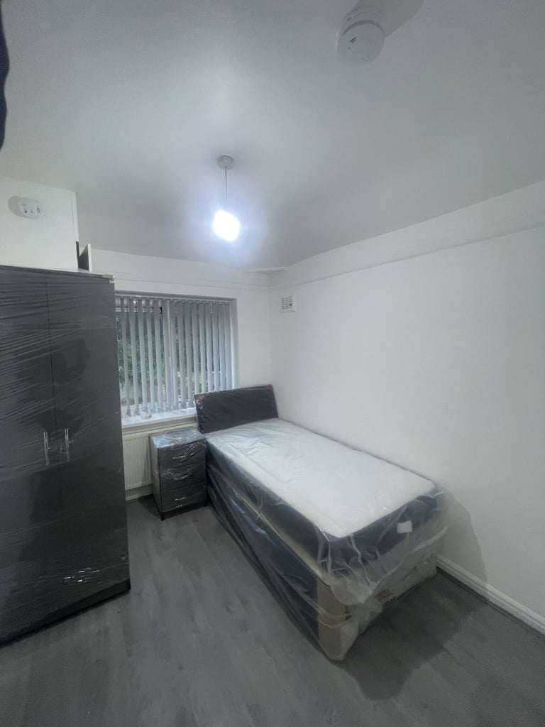 DSS ROOMS TO LET BIRMINGHAM GREAT BARR