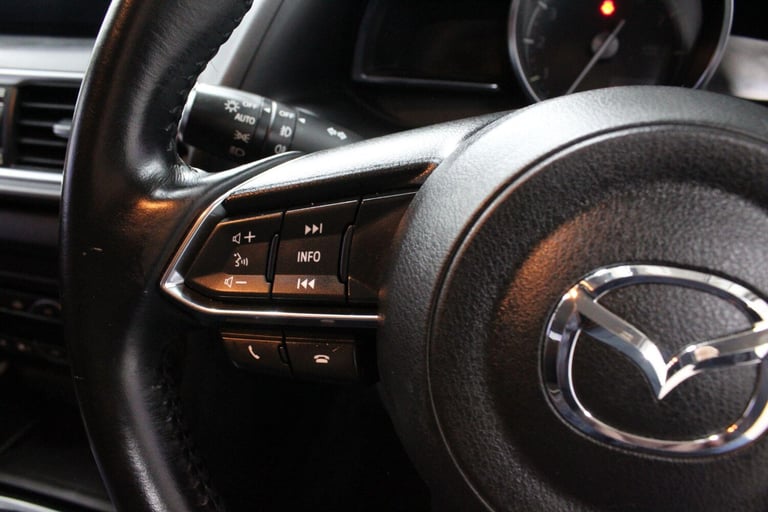 2017 Mazda Mazda3 2.0 SKYACTIV-G Sport Nav Euro 6 (s/s) 5dr HATCHBACK Petrol Manual