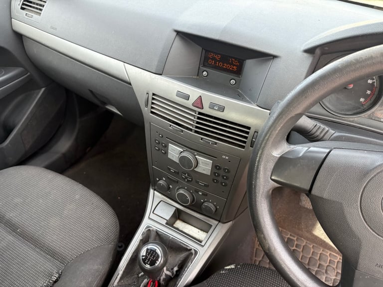 2024 Opel Astra 1.4 12 month mot   Petrol Manual