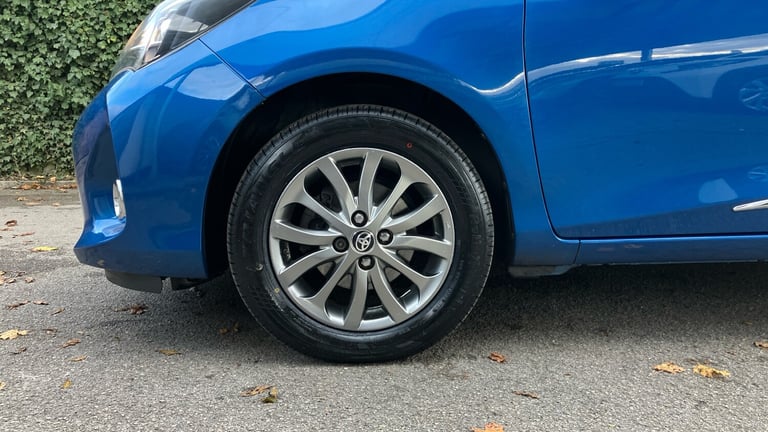 2017 Toyota Yaris 1.33 VVT-i Icon 5dr CVT Petrol Hatchback Hatchback Petrol Automatic