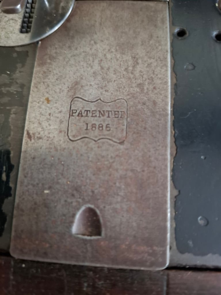 Antique Singer Sewing Machine 