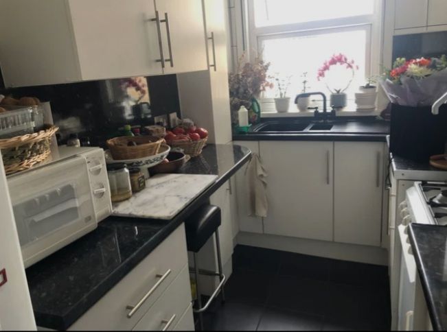 ONE BEDROOM FLAT TO SWAP FOR ONE BEDROOM FLAT 