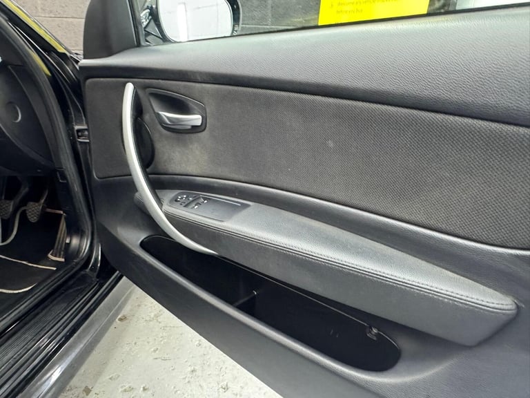 BMW 1 SERIES 2.0 118i M Sport 3 door 2010