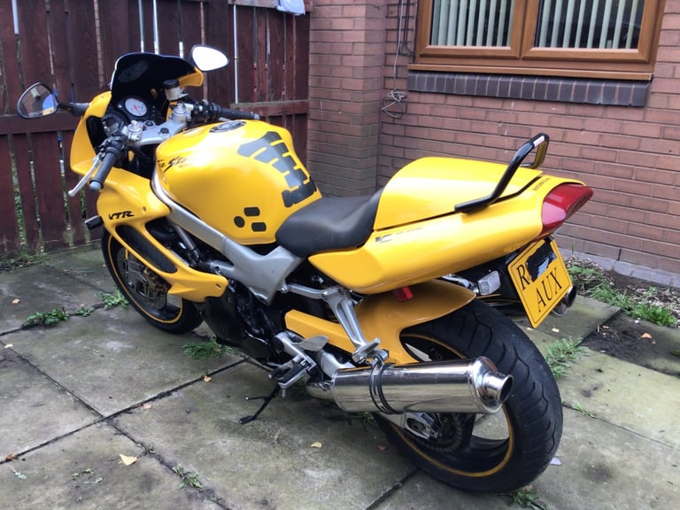 Honda, VTR, 1998, 996 (cc)