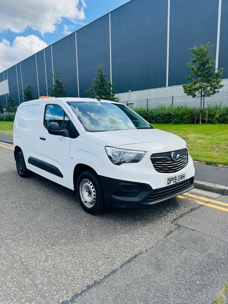 image for 2019 Vauxhall Combo 2000 1.6 Turbo D 100ps H1 Edition Van, 93K MILES PANEL VAN Diesel Manual