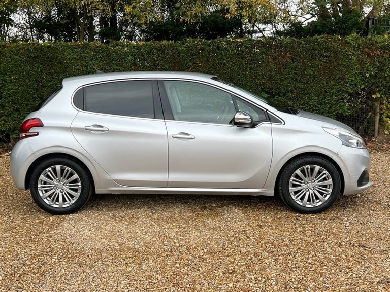 2018 Peugeot 208 1.2 PureTech Allure Hatchback 5dr Petrol EAT Euro 6 (s/s) (110 ps) Hatchback Pet...