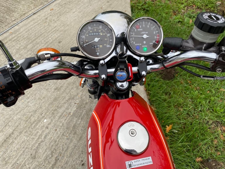 SUZUKI GT185, 1978, CRACKING EXAMPLE TWO STROKE, HIGGSPEED EXHAUSTS